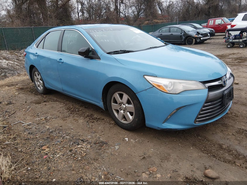 2015 Toyota Camry Hybrid Le