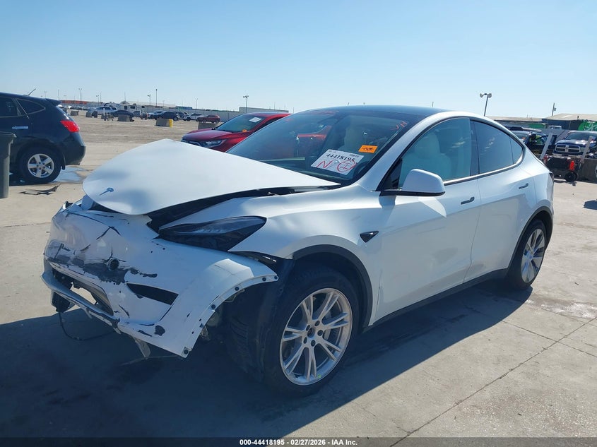 2023 TESLA MODEL Y auction photo 2