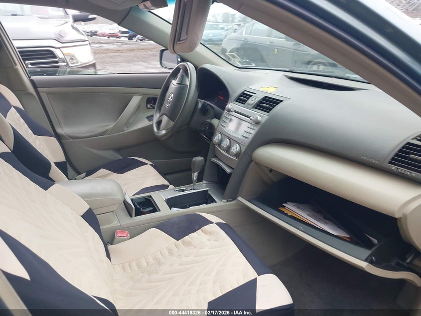 2010 Toyota Camry Le V6