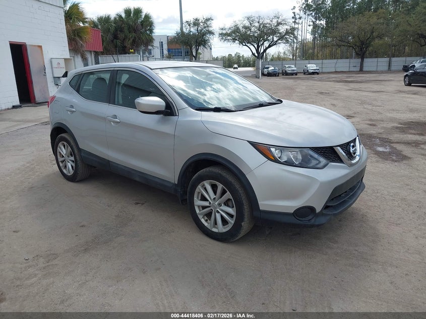 2017 Nissan Rogue Sport S