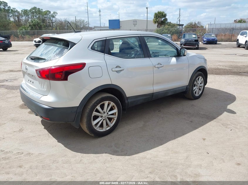 2017 Nissan Rogue Sport S