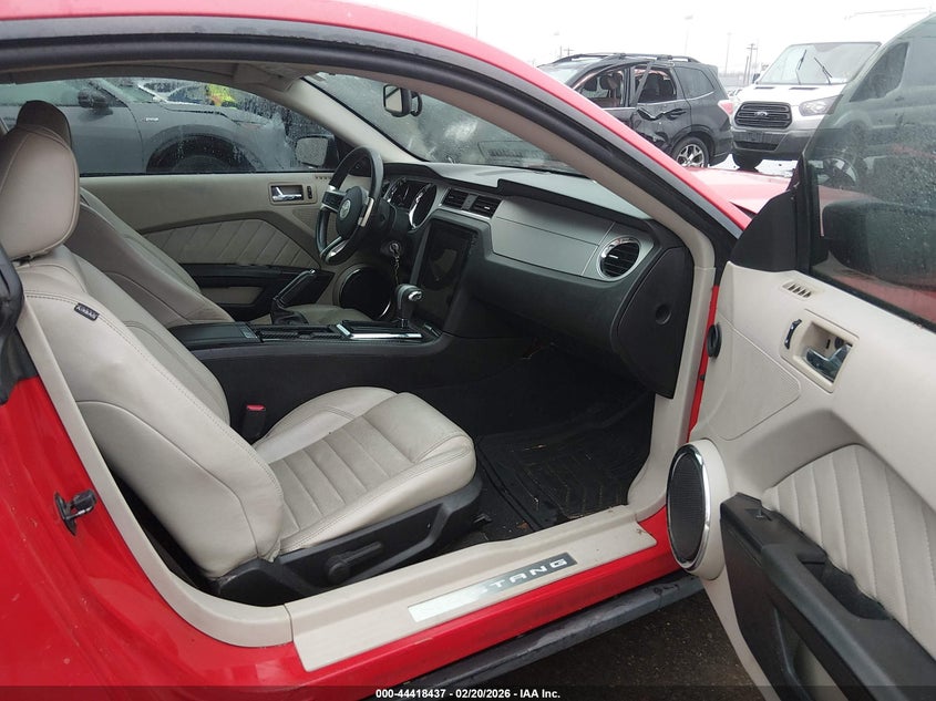 2010 Ford Mustang V6/V6 Premium