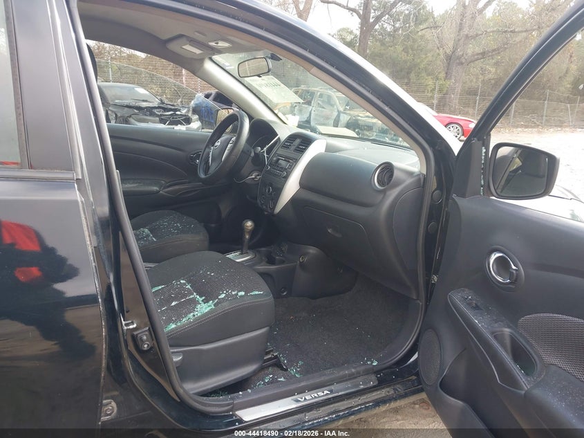 2017 Nissan Versa 1.6 Sv