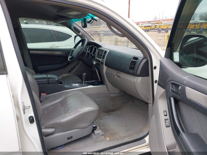 2005 Toyota 4Runner Sr5 V6