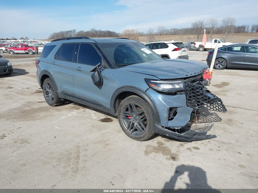 2025 Ford Explorer St-Line
