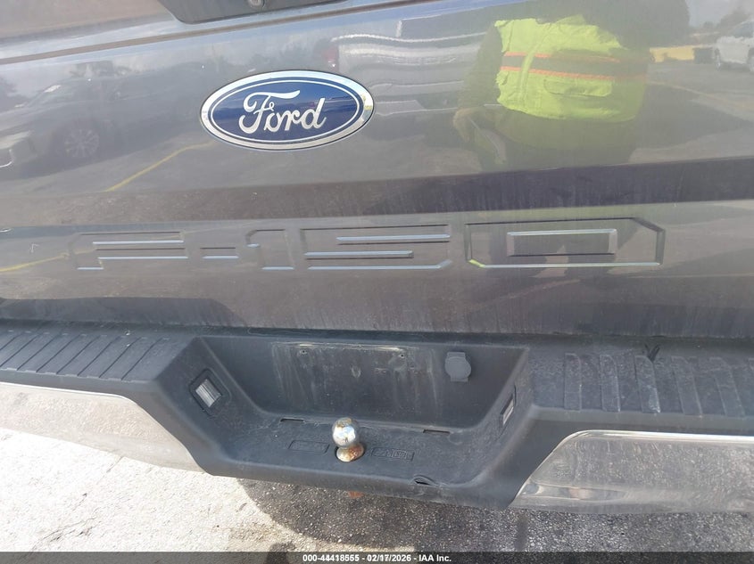 VIN 1FTEW1E58JFD16002 2018 FORD F-150 XLT