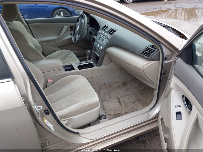 2009 Toyota Camry Le