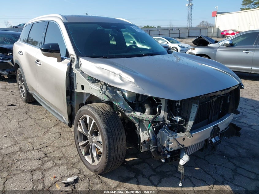 2025 INFINITI QX60 LUXE