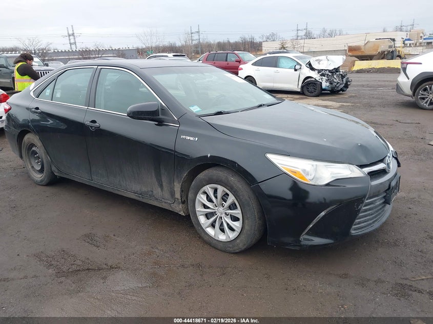 2015 Toyota Camry Hybrid Le