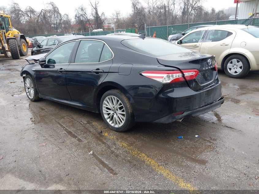 2019 Toyota Camry Hybrid Xle