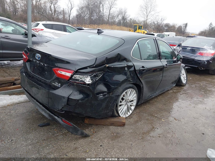 2019 Toyota Camry Hybrid Xle