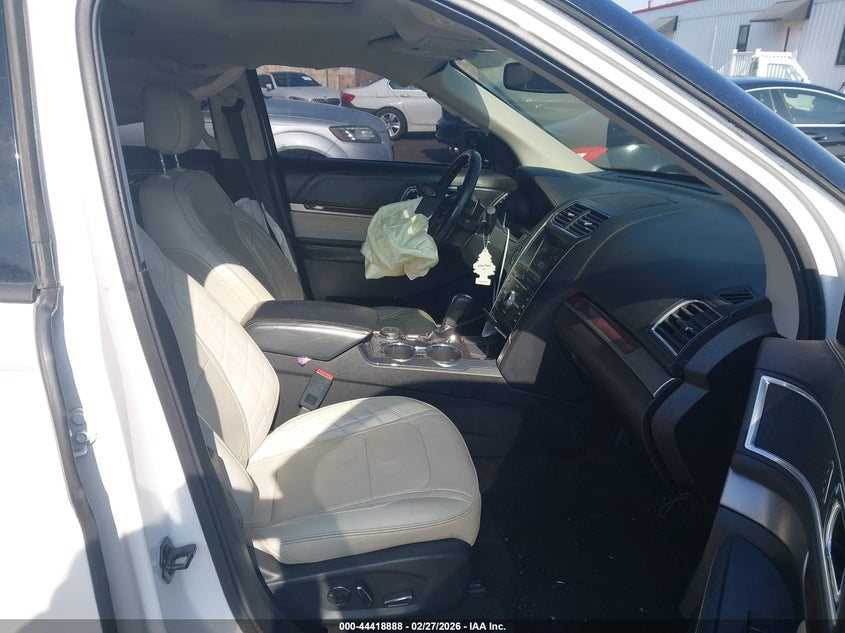 2017 Ford Explorer Platinum