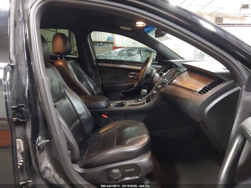 2018 Ford Taurus Sel