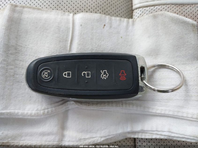 2018 Lincoln Mkt Reserve VIN: 2LMHJ5AT9JBL00352 Lot: 44418936