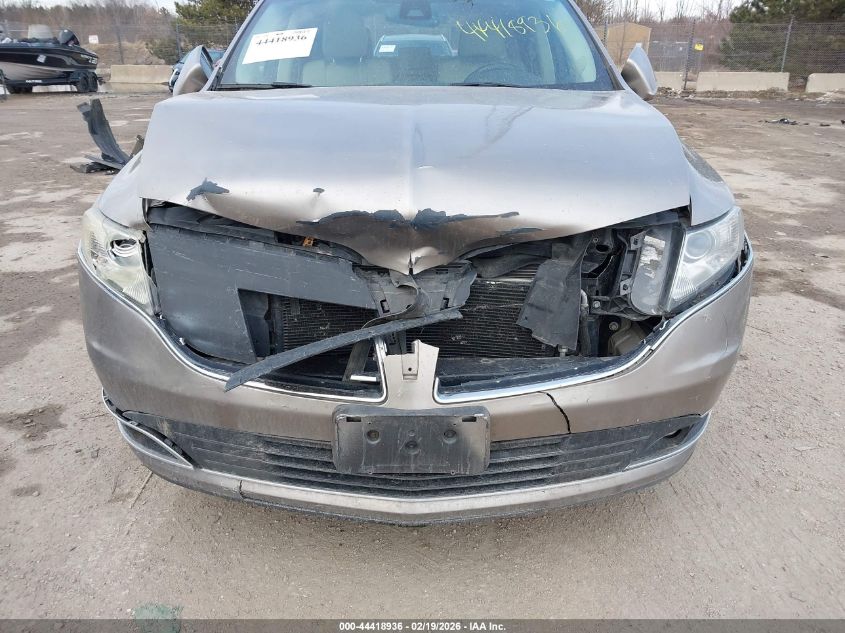 2018 Lincoln Mkt Reserve VIN: 2LMHJ5AT9JBL00352 Lot: 44418936