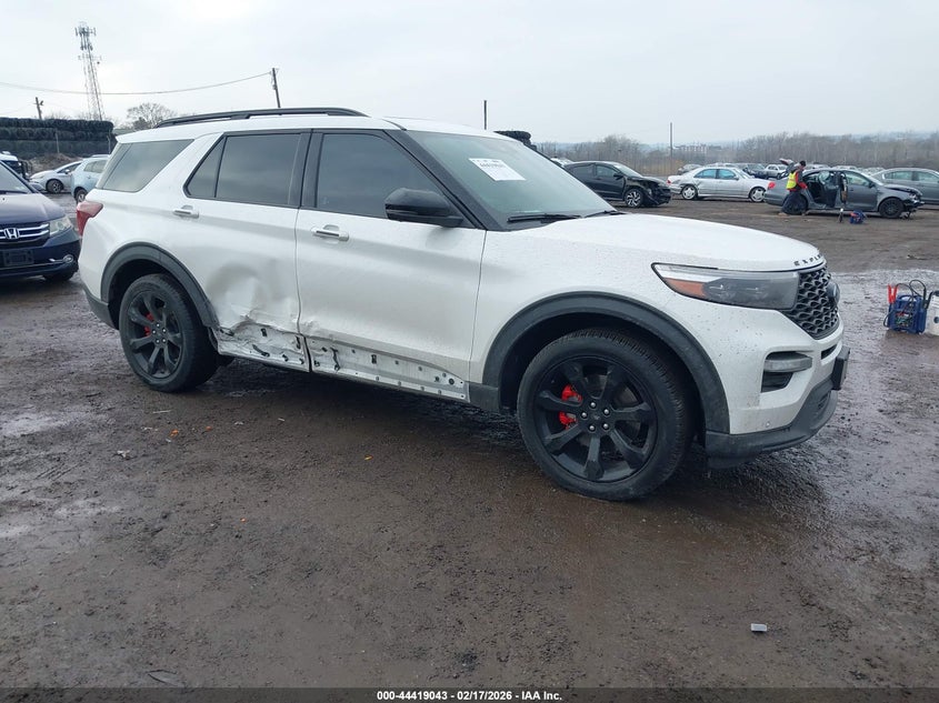 2023 Ford Explorer St