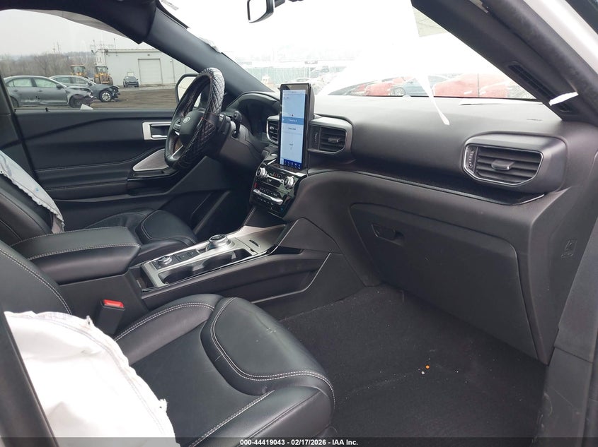 2023 Ford Explorer St