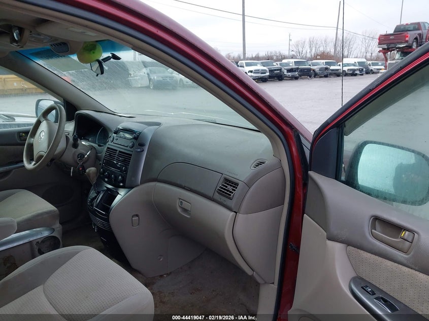2008 Toyota Sienna Le
