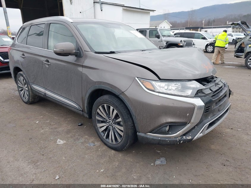 2019 Mitsubishi Outlander Sel