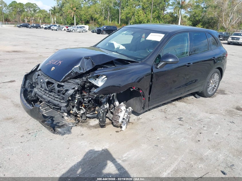 2014 Porsche Cayenne Platinum Edition