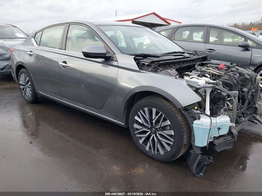 2023 Nissan Altima Sv Fwd