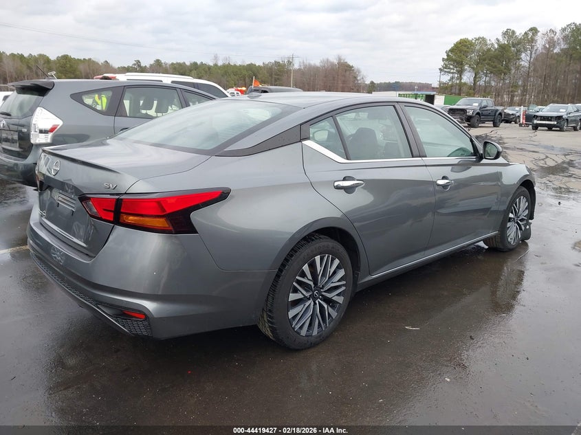 2023 Nissan Altima Sv Fwd