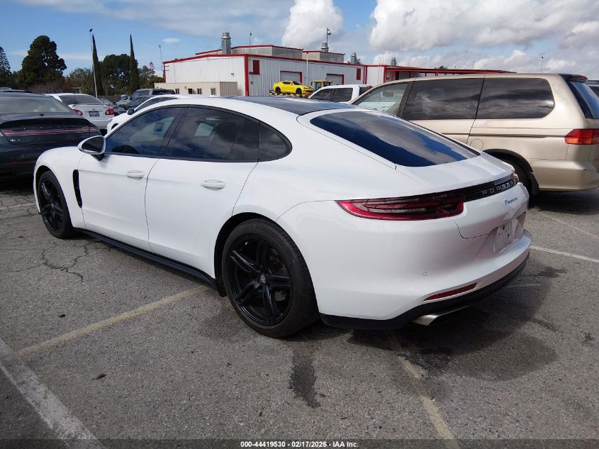 2018 Porsche Panamera 4