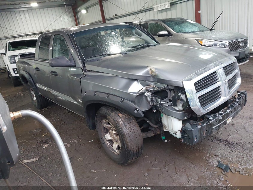 2005 Dodge Dakota St