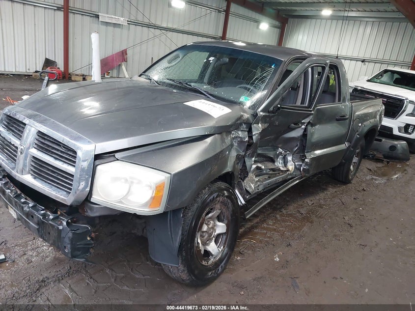 2005 Dodge Dakota St