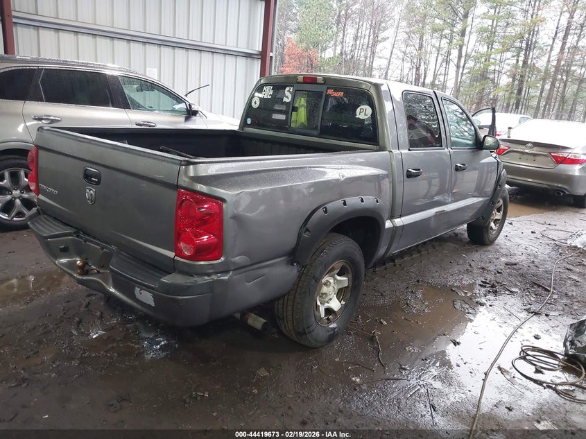2005 Dodge Dakota St