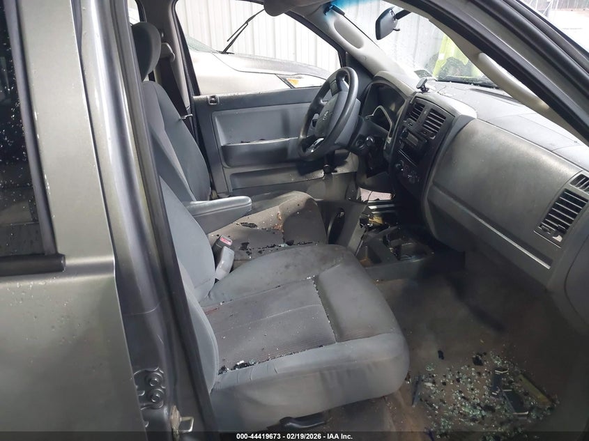 2005 Dodge Dakota St