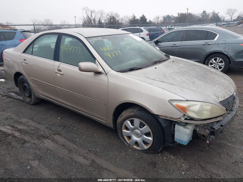 2004 Toyota Camry Le