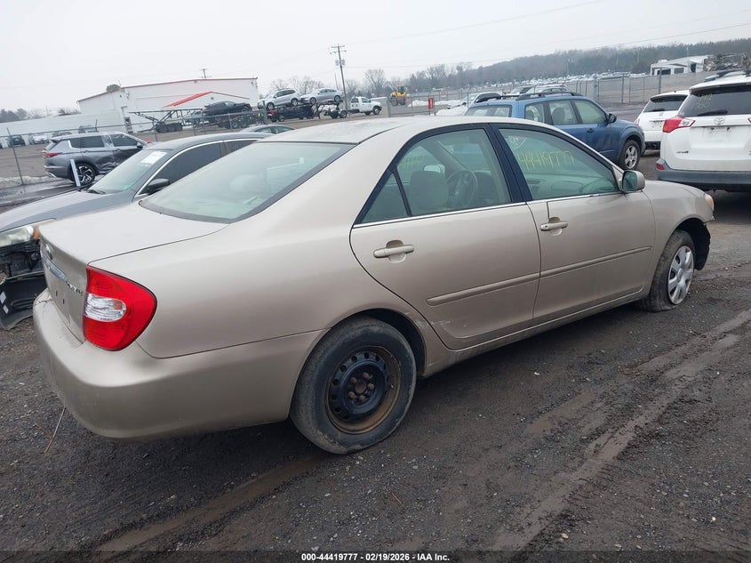 2004 Toyota Camry Le
