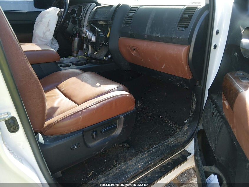 2011 Toyota Tundra Limited 5.7L V8