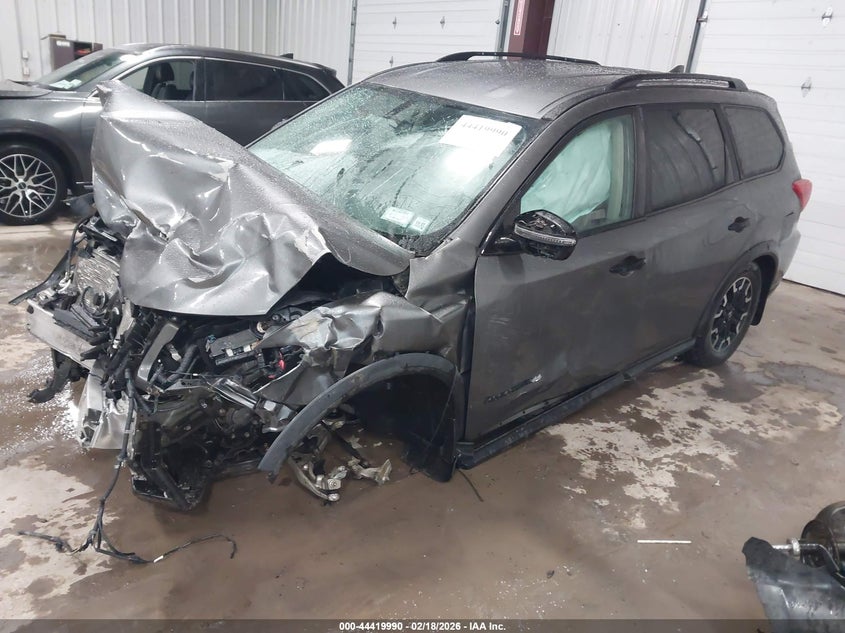 2020 Nissan Pathfinder Sv 4Wd