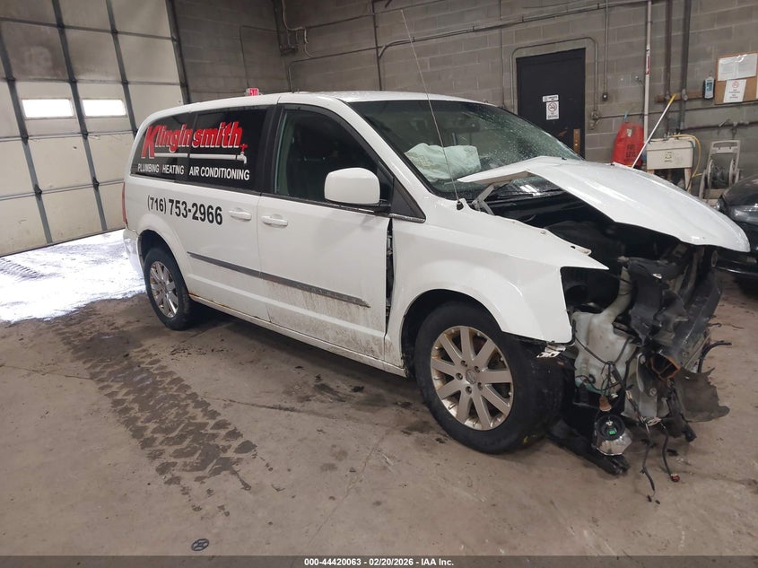 2014 Chrysler Town & Country Touring