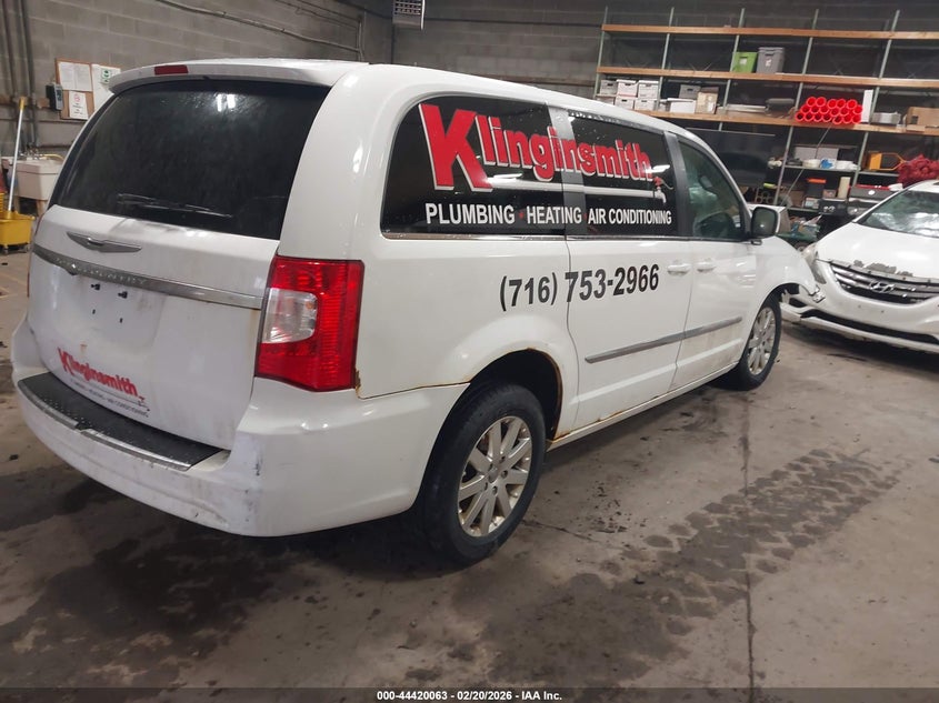 2014 Chrysler Town & Country Touring