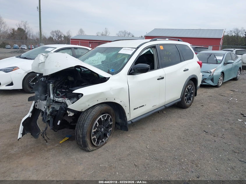 2019 Nissan Pathfinder Sv