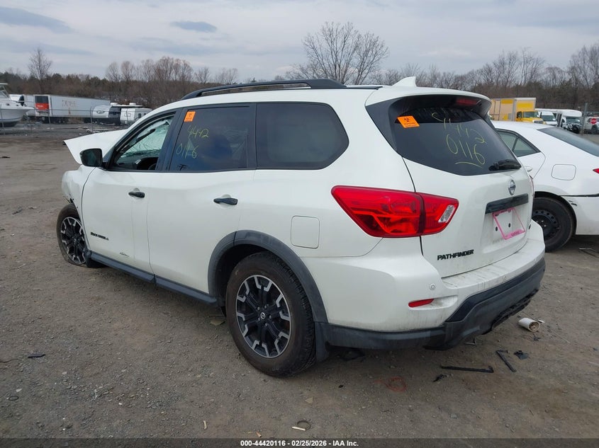 2019 Nissan Pathfinder Sv