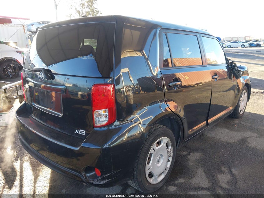2014 Scion Xb