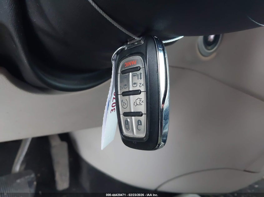CHRYSLER PACIFICA - zdjęcie 11