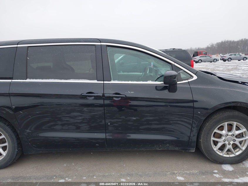 CHRYSLER PACIFICA - zdjęcie 13
