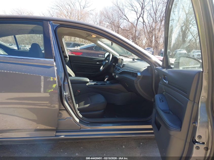 2025 Nissan Altima Sv Fwd