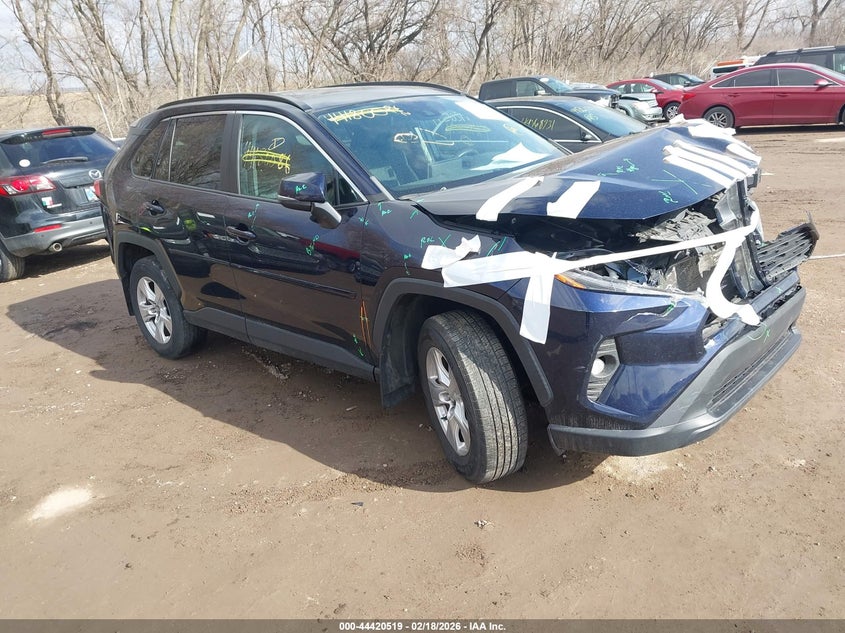 TOYOTA RAV4 XLE 2020