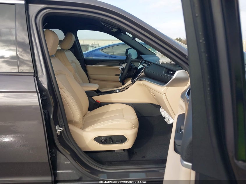 2025 Jeep Grand Cherokee L Limited 4X2