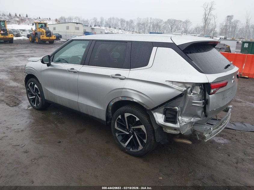 Vin: ja4j4ta88nz035624, lot: 44917245, mitsubishi outlander es 2.5 s-awc 20223