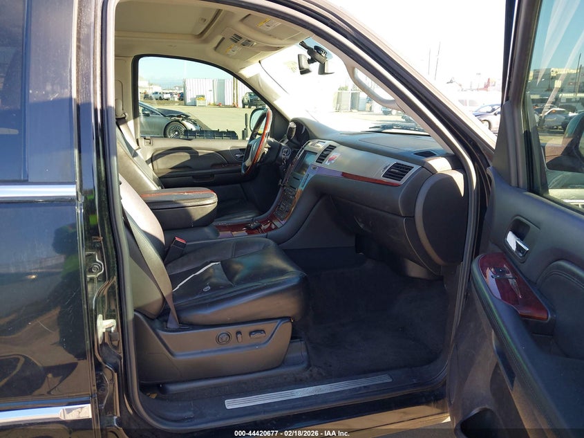 2008 Cadillac Escalade Standard