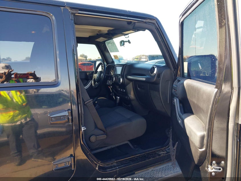 2012 Jeep Wrangler Unlimited Sahara