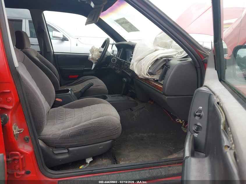 1997 Jeep Grand Cherokee Laredo/Tsi