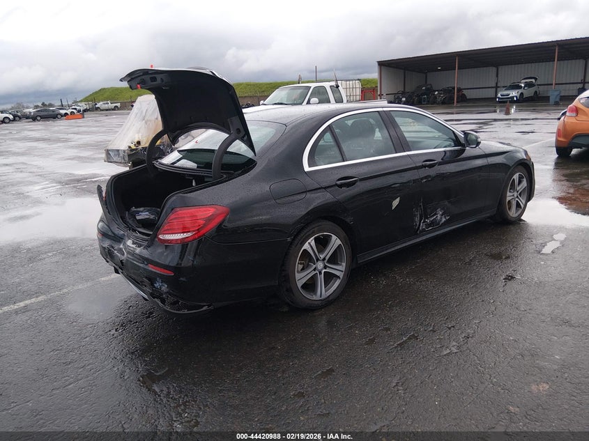 2017 Mercedes-Benz E 300 4Matic